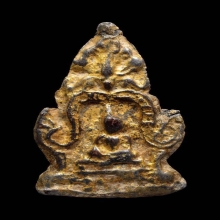 พระซุ้มระฆัง เนื้อสนิมแดง กรุวัดอรัญญิก จ.พิษณุโลก 