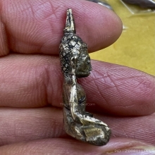 พระยอดธง สัมฤทธิ์เหลืองพรายเงิน สวยเดิม ๆเก่า 