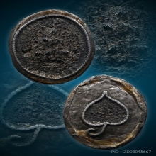 พระผงคลุกรักเก่า พิมพ์พระพุทธ เลี่ยมเงินโบราณ