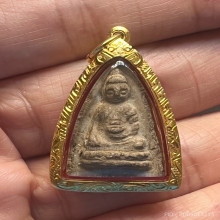 พระพุทโธน้อยพิมพ์เล็กหน้าตุ๊กตาเนื้อผง.คุณแม่บุญเรือน