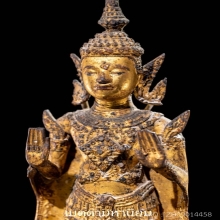 พระพุทธรูปสมัยรัตนโกสินทร์ ทรงเครื่องต้นมหาจักรพรรรดิ์