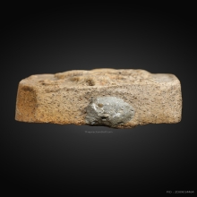 หลวงพ่อปาน พระพุทธเจ้าทรงนก เนื้อดินเผา อุดผง ออกในปี 2527