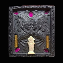 เทพจำแลงภมรพิมพ์ A รุ่นตรีมูรติ กรรมการปี 2556