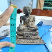  พระบูชารัตนะพิมพ์พระมาลัย 6 นิ้วนิดๆ 