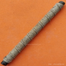 ม้วน 5 รอบ ยาว 4 นิ้ว เนื้อทองเหลือง เห็นคราบความเก่า