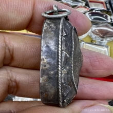 พระขุดกิมตึ๋ง สี่กร เนื้อดิน เลี่ยมเงินโบราณมาก