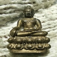 พระสิหิงค์นครฯ ปี 2517 ผิวน้ำทอง ก้นวงเดือน ลูกบอล 3 ลูก