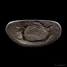 หลวงพ่อเงินรุ่นช้างคู่เนื้อเงินวัดท้ายน้ำ