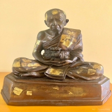 พระบูชาหลวงปู่ทิม วัดละหารไร่ รุ่น สำเร็จทุกประการ 