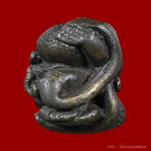 พระปิดตาเขมร เนื้อสำริด ยุคต้น 