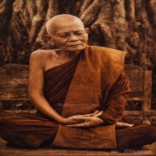 หลวงปู่แหวนพิมพ์สังฆาฏิปี 20 เนื้อกะไหล่ทอง สวยกริ๊ป