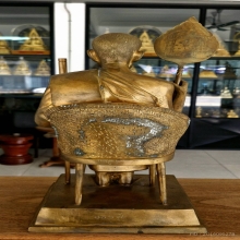 พระบูชาหลวงพ่อแช่ม วัดฉลอง ความสูง 19 นิ้ว