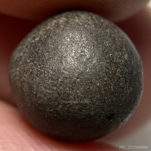 ลูกอมเนื้อดำ หลวงพ่อสงวน วัดไผ่พันมือ 