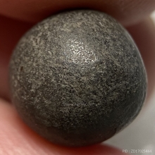 ลูกอมเนื้อดำ หลวงพ่อสงวน วัดไผ่พันมือ 