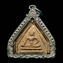 พระพุทธชินสีห์ เนื้อดิน กรุวัดทับผึ้ง สุโขทัย ปี2470