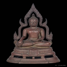 หลวงพ่อเพชร วัดท่าหลวง 