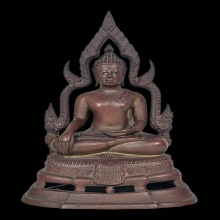 หลวงพ่อเพชร วัดท่าหลวง 