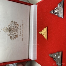 รูปเหมือนหลวงพ่อโสธร ทองคำ