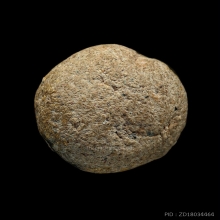 ลูกอมผงพรายกุมาร เนื้อขาว บร์อนน้ำมัน หลวงปู่ทิม ปี2519