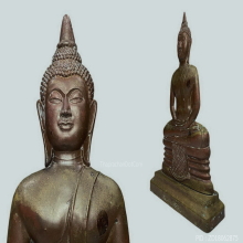 พระบูชาหลวงพ่อโสธรแผ่นปั้มครึ่งซีก ปี 2497