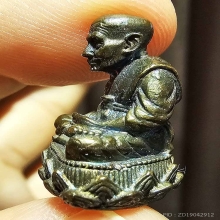 รูปหล่อเบ้าฉีด สร้างมณฑป ปี 40 เนื้อนวะโลหะ ผิวปรอททั้งองค์