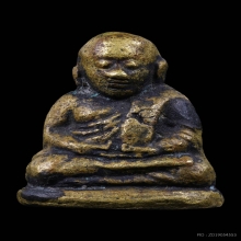 หลวงพ่อเงินรุ่นปืนแตกพิมพ์ไตรมาสหน้าเณร