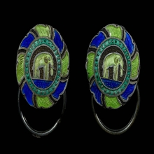 กระดุมช้างพระราชทานล้อมกงจักร เนื้อเงินลงยา สมัยร.5 