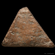 พระนางพญาพิมพ์อกนูนเล็ก