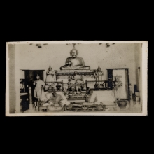 รูปถ่ายซีเปีย หลวงพ่อเต๋ และ หลวงพ่อเชย ในปี 2496