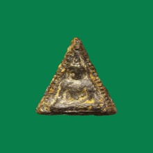 พระพิจิตรข้างเม็ดกรุเขาพนมเพลิงจ.สุโขทัย