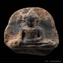 พระร่าวงนั่ง เข่ากว้าง กรุ สปจ จ.กำแพงเพชร