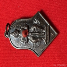 ท้าวเวสสุวรรณ อาจารย์อิฏฐ์