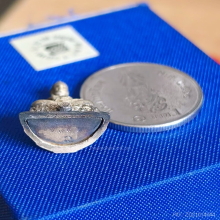 พระชัยวัฒน์ พุทธสิหิงค์ ภ.ป.ร. ปี 42 เนื้อเงิน 