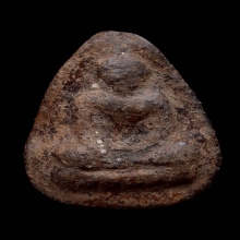 พระนางแม่กุฏ เนื้อดิน กรุวัดแม่กุฏ จ.สุโขทัย