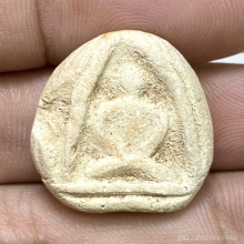 พระพุทธหลวงพ่อแก้ว วัดบ่อฝ้าย พิมพ์สองหน้า เนื้อผง (หายาก)