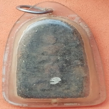 พระปางลีลาเนื้อดินเลี่ยมกรอบเก่า