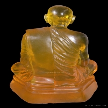 พระบูชารูปเหมือนหลวงพ่อฤาษีลิงดำ แก้วใส