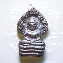 พระปรกใบมะขาม หลวงพ่อคูณ วัดบ้านไร่ ปี 37 เนื้อเงิน