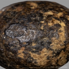 ลูกอม เนื้อผงคลุกรัก หลวงปู่เอี่ยม วัดสะพานสูง