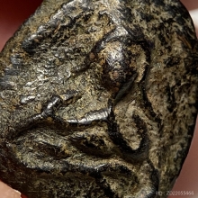 พระปิดตา เนื้อผงคลุกรักเก่า (ลึกลับไม่ทราบที่)