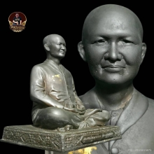 รูปหล่อคุณแม่ชีบุญเรือน วัดอาวุธ กทม.ปี32