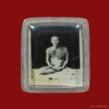 รูปถ่ายหลวงพ่อเงิน หลวงพ่อพิธ ปี2485