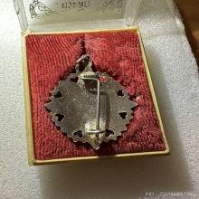 ล็อกเกตหลวงพ่อเนื่อง