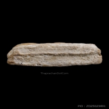 พระผงวัดเงิน พิมพ์เข่าเอียง