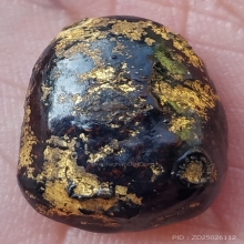 พระปิดตาเม็ดบัว ลป.ศุข พิมพ์หูกระต่าย เนื้อผงคลุกรักจุ่มรัก