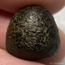 พระปิดตา เนื้อผงคลุกรักเก่า