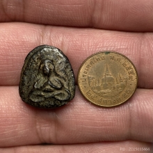 พระปิดตา เนื้อผงคลุกรักเก่า