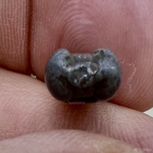 พระปิดตา2หน้าพ่อเดิมวัดหนองโพธิ์ พิมพ์นิยม ตะกั่วเก่าแห้ง