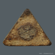 พระนางพญา กรุโรงทอ กรุเก่า พิมพ์มีหู เนื้อดิน