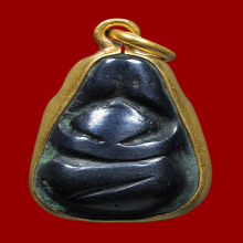 พระปิดตาหลวงพ่อทา วัดพะเนียงแตก พิมพ์หลังยันต์โต๊ะกัง